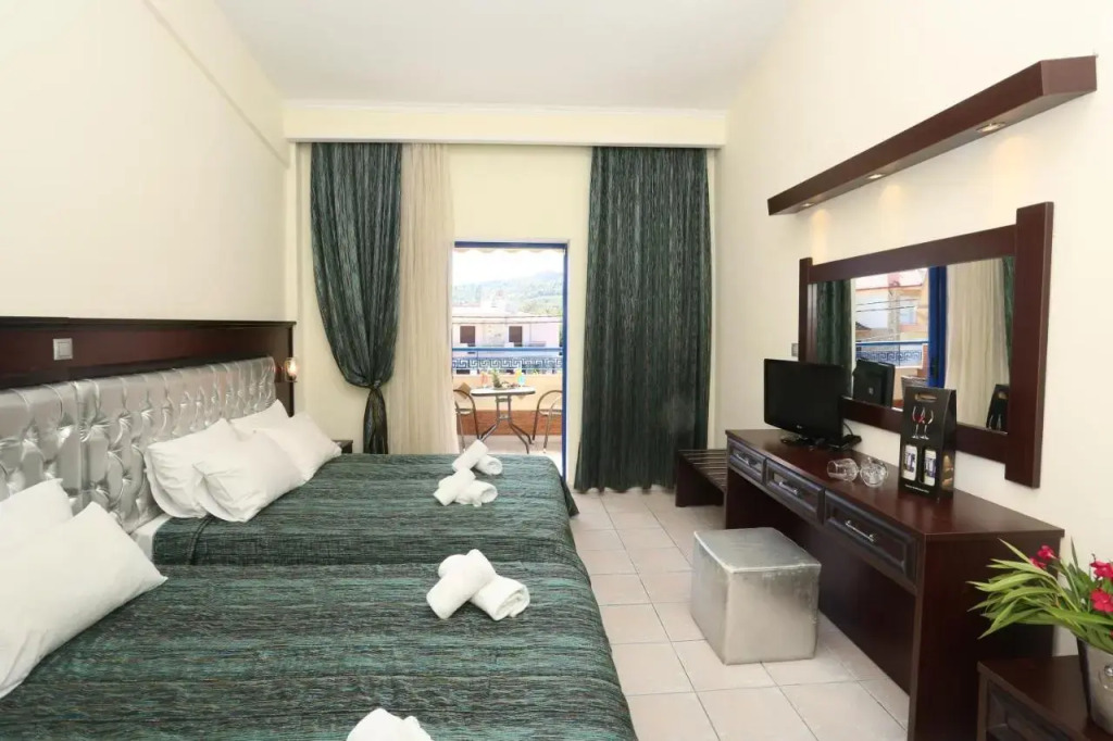 Philoxenia Hotel-Villas