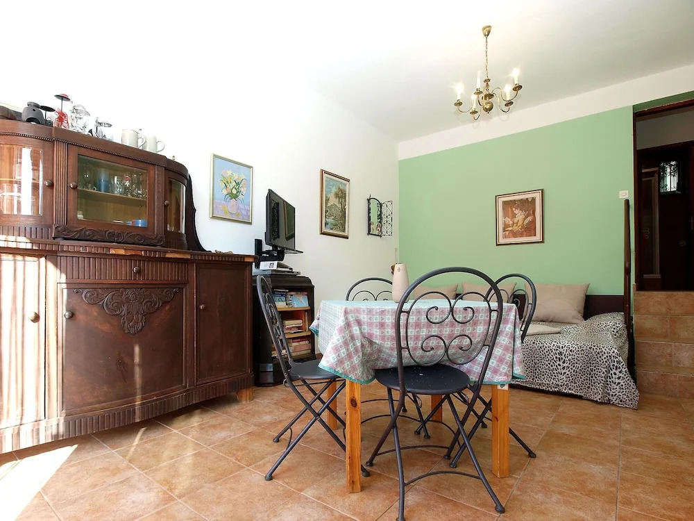 Apartment 1571