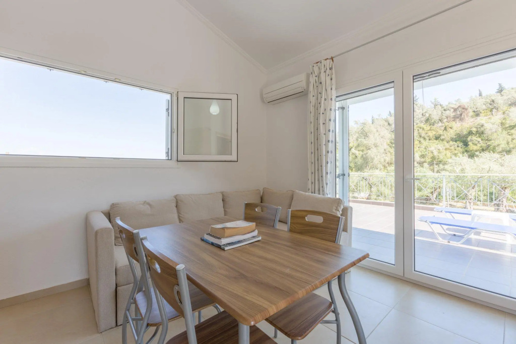 Villa Mia Private Pool Walk to Beach A C Wifi Car Not Required Eco-friendly - 2598