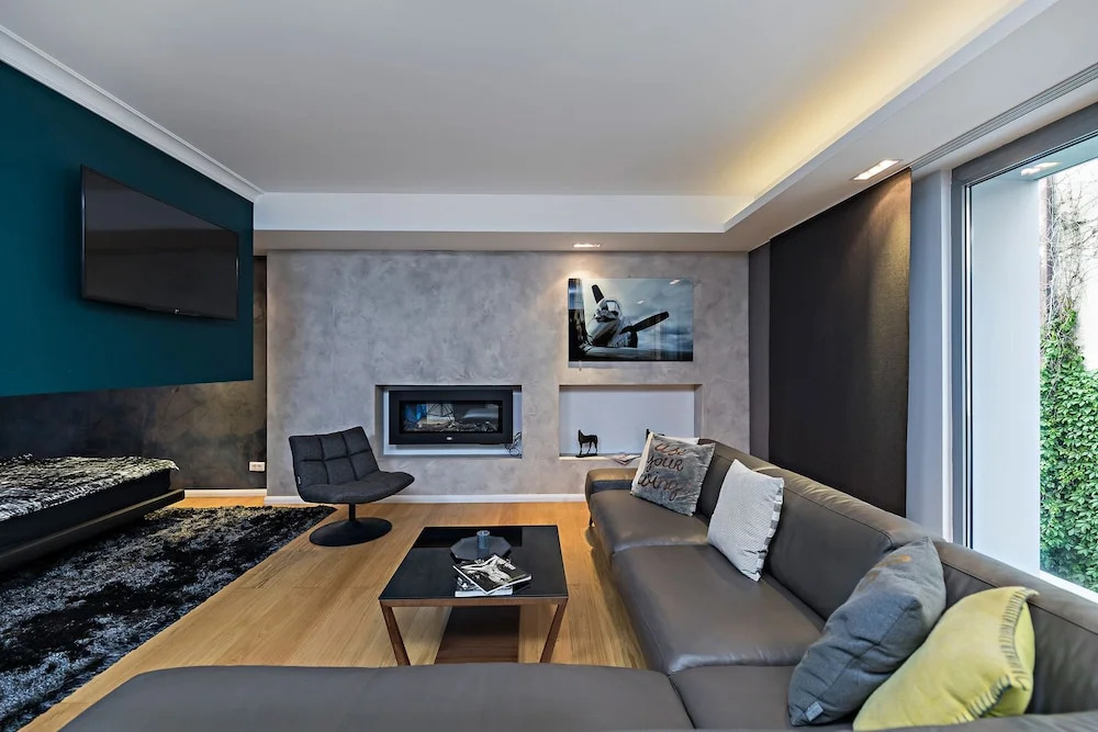Vernescu Luxury Residence