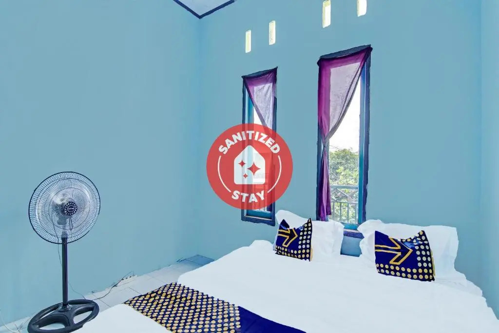 SPOT ON 91918 Najla Guest House Syariah