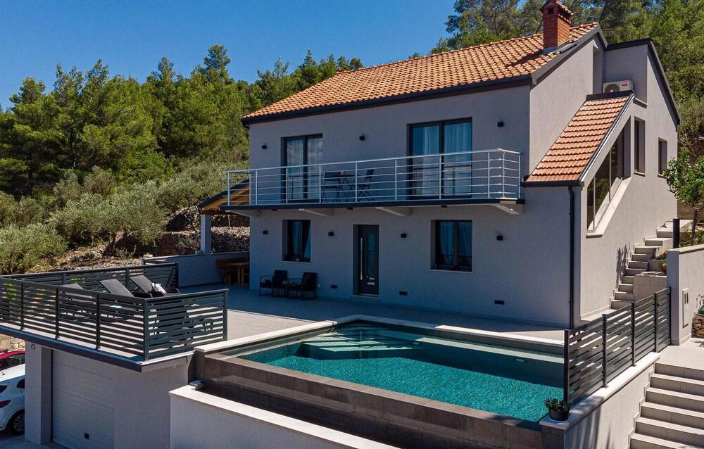 Beach Front Home In Blato