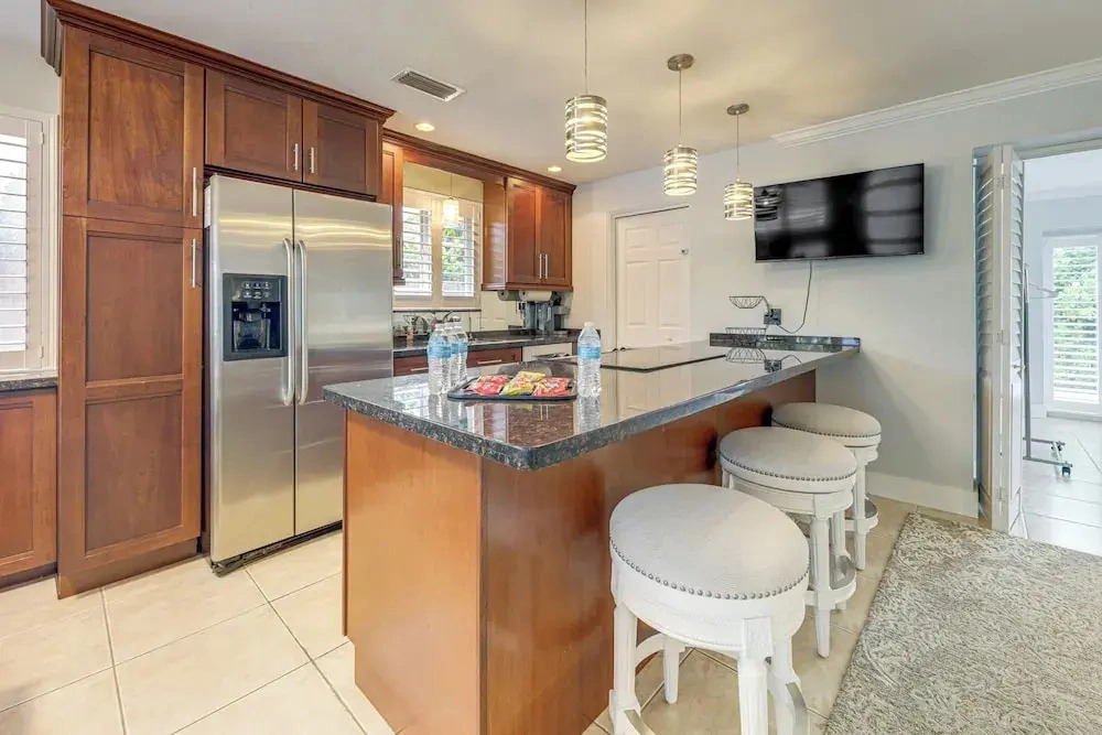 Walkable Island City Oasis w/ Private Heated Pool