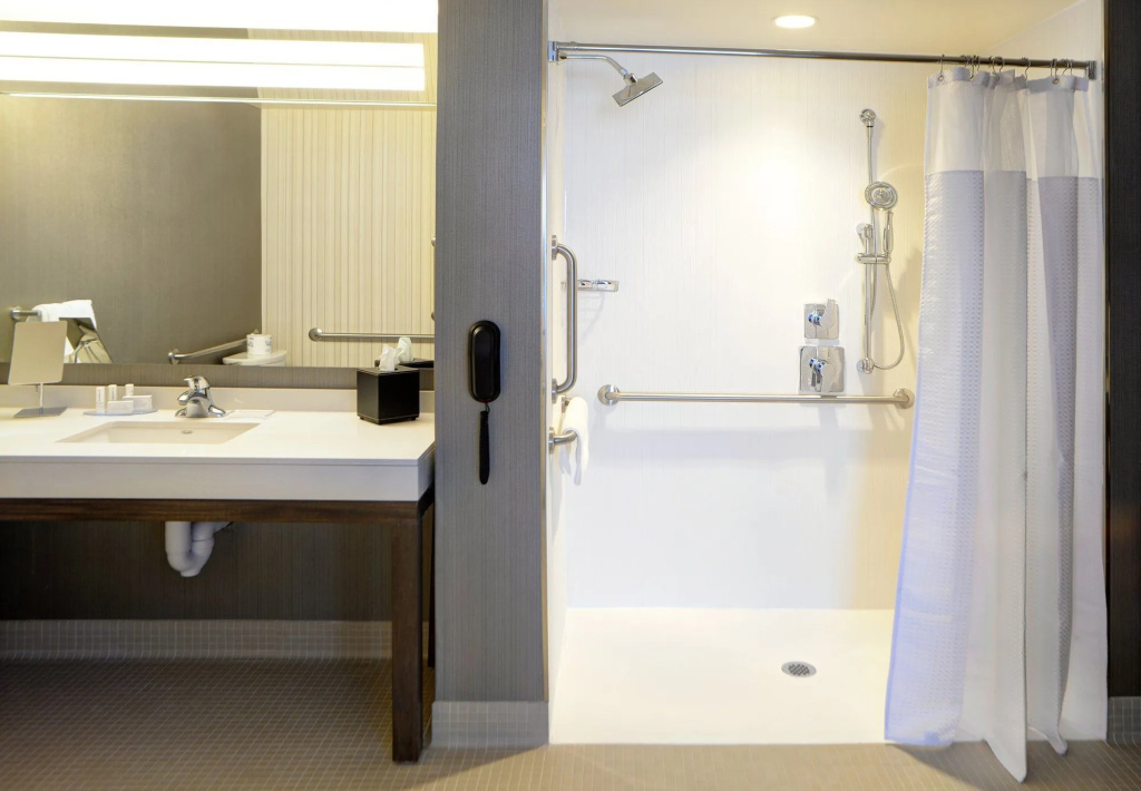 Courtyard by Marriott Muncie at Horizon Convention Center