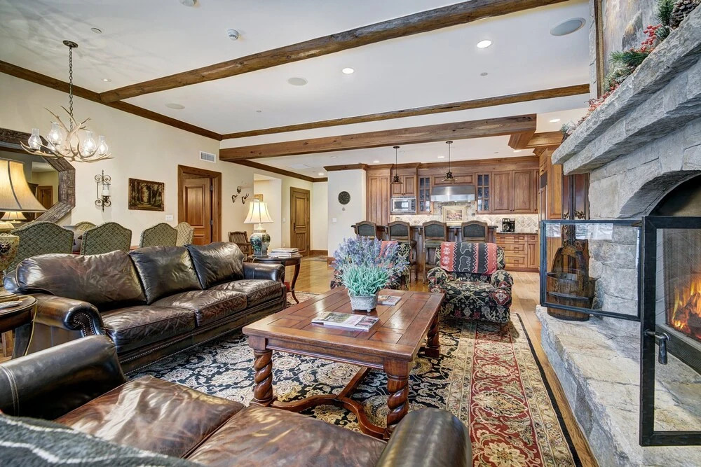 3BR Condo In Bachelor Gulch, Ski In/out