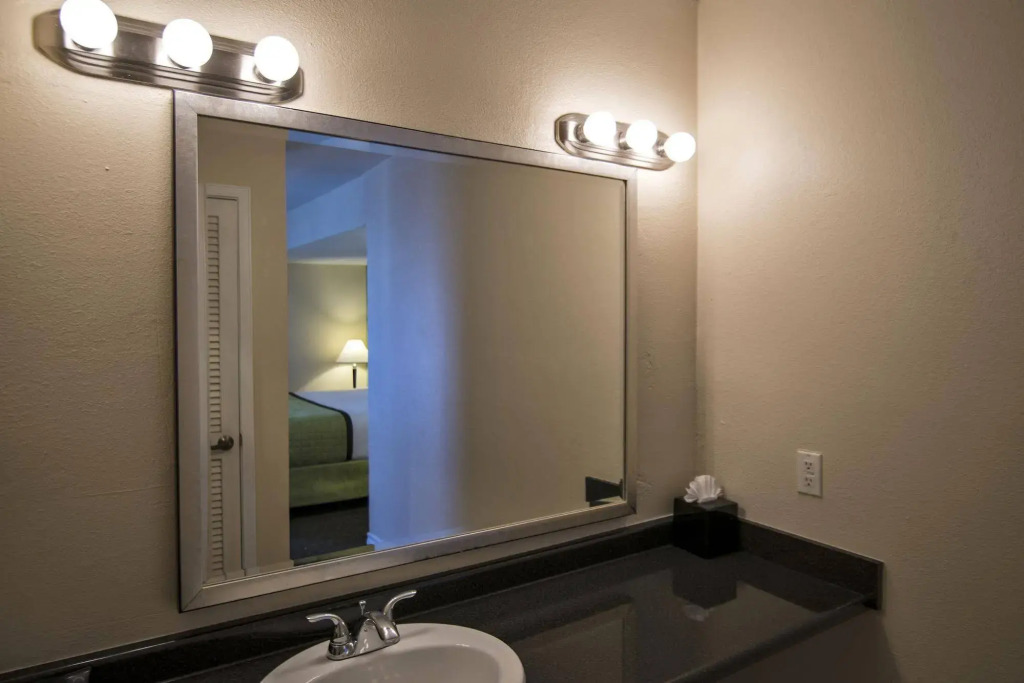 Chase Suite El Paso