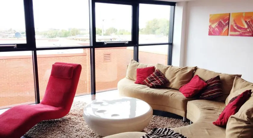 Fantastic Birmingham Jewellery Quarter 2 Bed Home