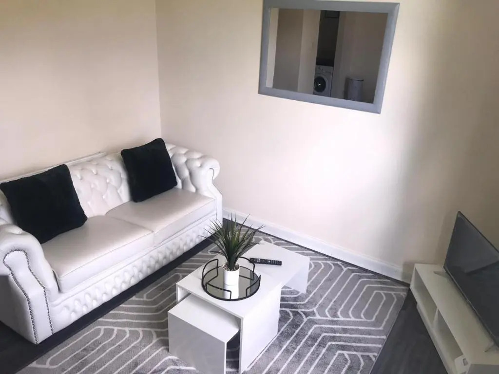 Vogue Apartments