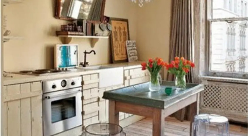 FG Property - Notting Hill, Kensington Gardens Square, Flat 3