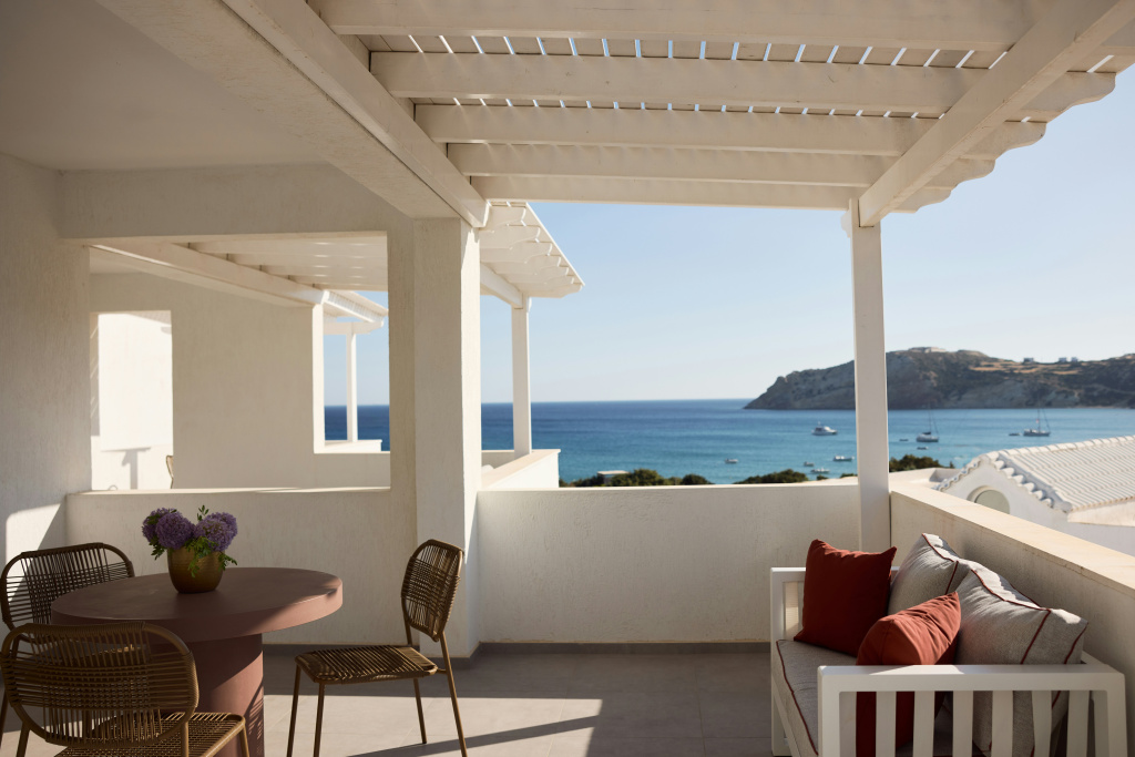 Golden Milos Beach Ηouse by Domotel