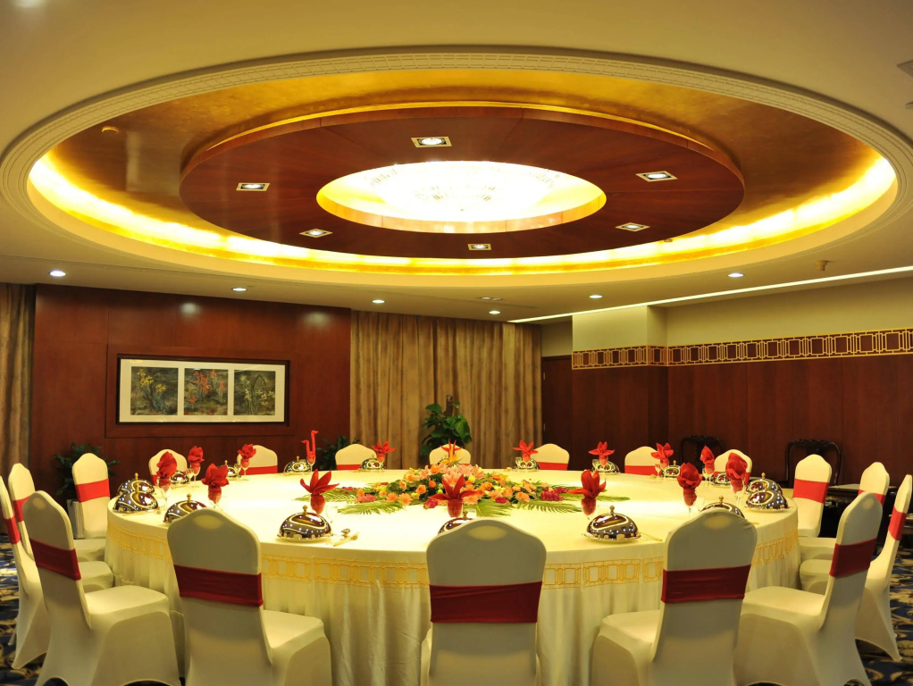 Jin Jiang Pine City Hotel