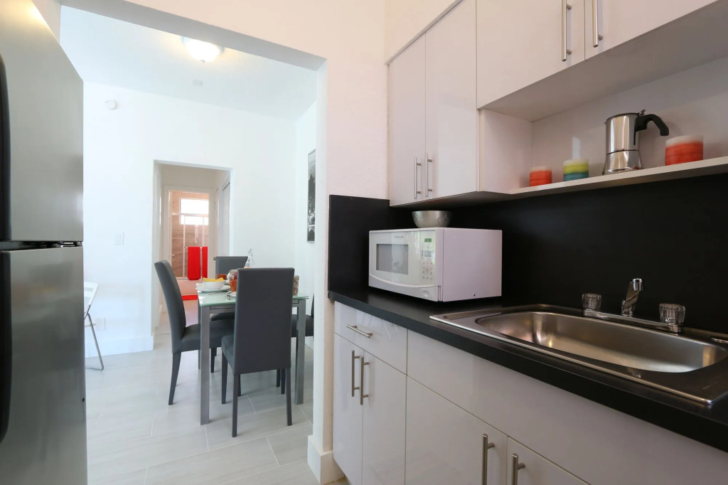 Harding 8040 Apts By At Mine Hospitality