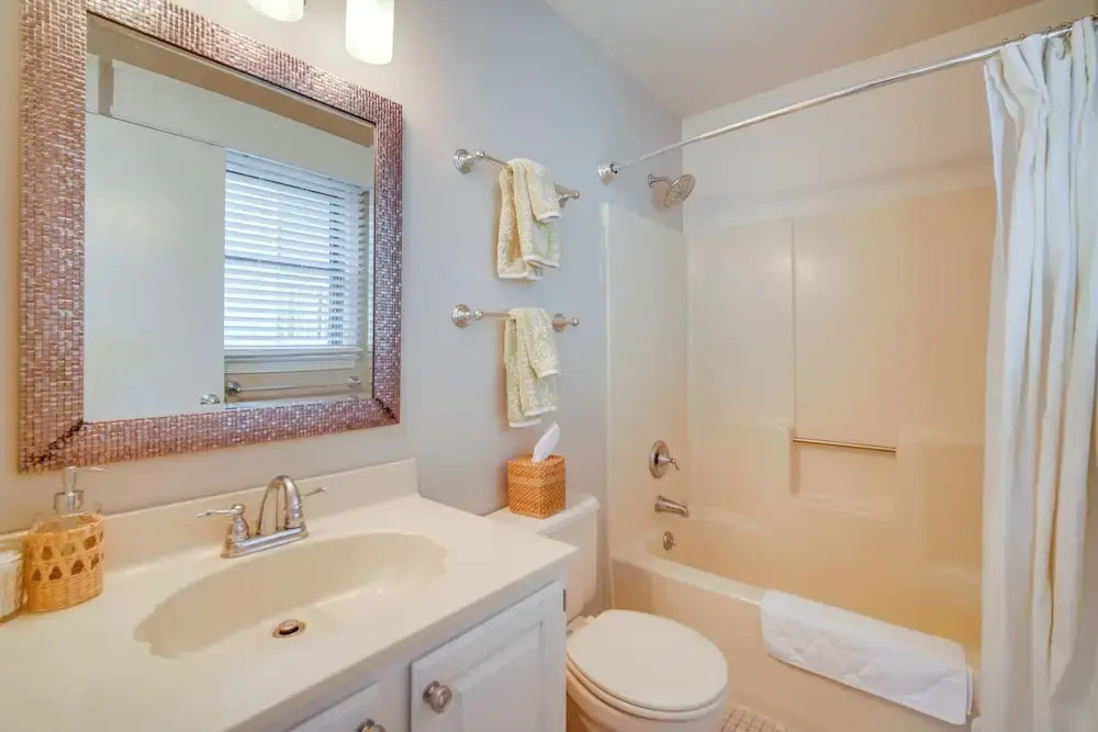 Steps to Beach: Townhome w/ Balcony in Ocean City