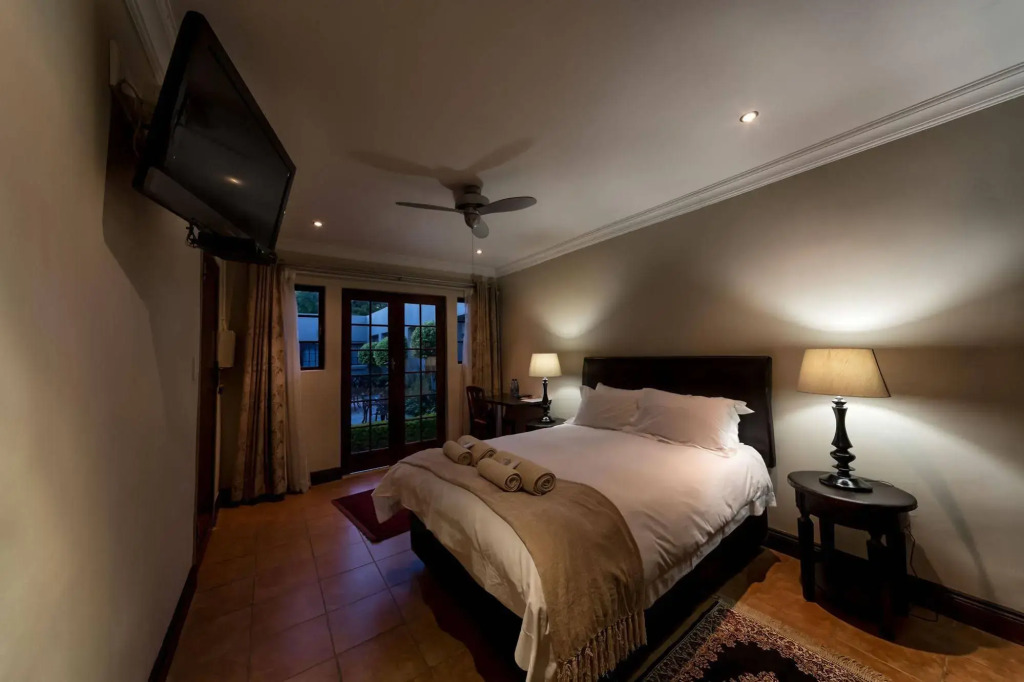 12 On Brecher Guest House