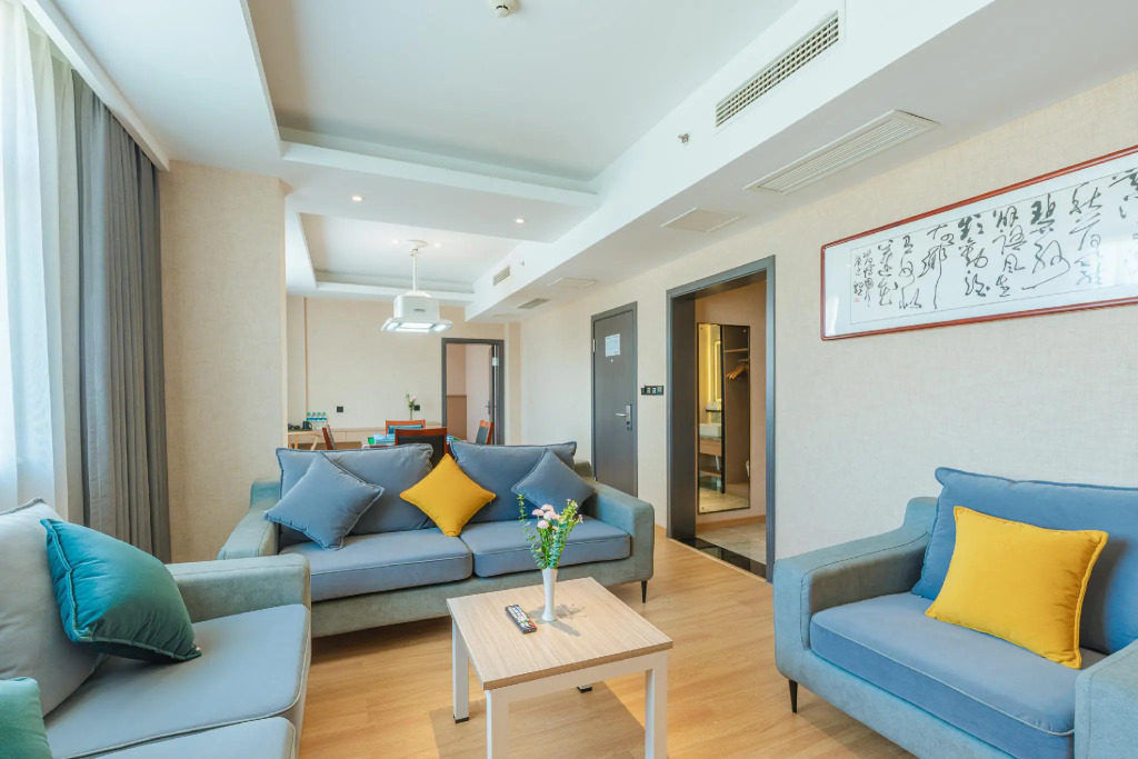 Rezen Laizhu Hotel (Lianhua)