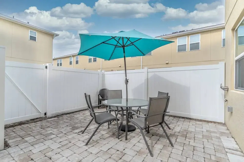 5134 Compass Bay