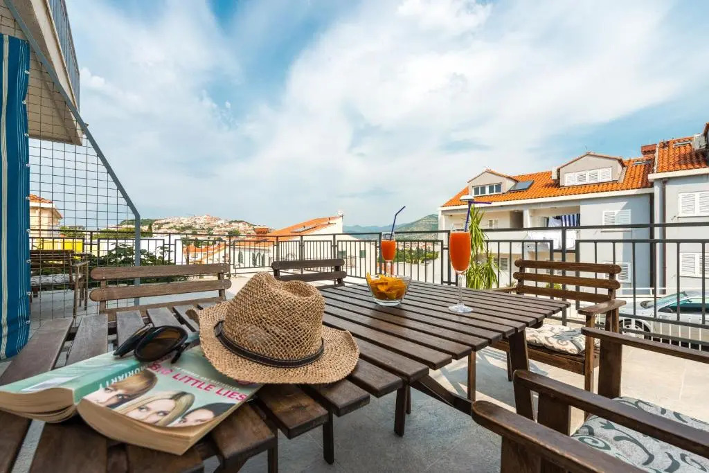 Apartments Marivo Lapad