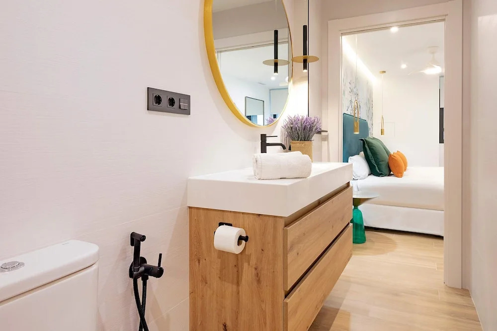 Exclusive Apartment in Granada Center Alhondiga II