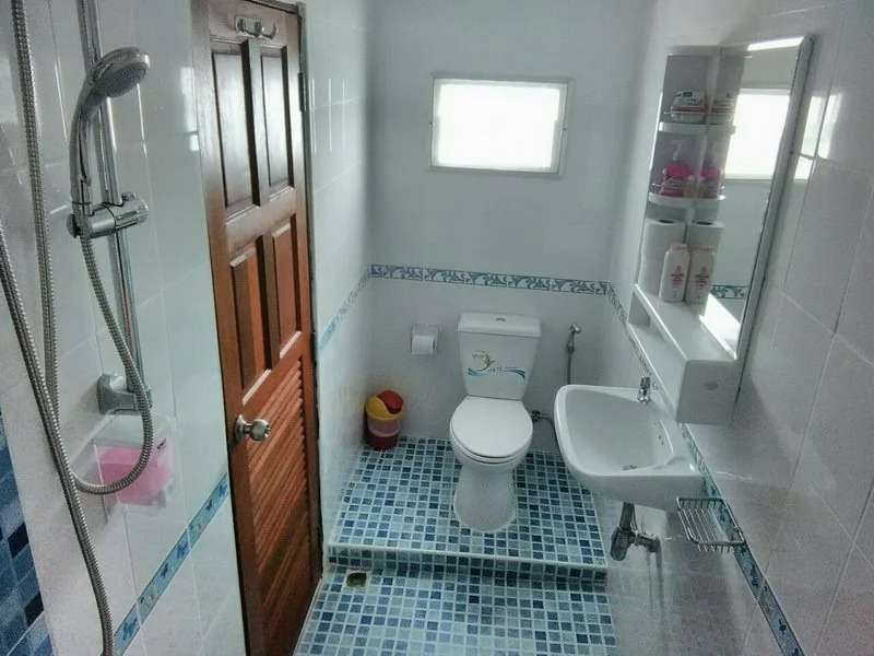 OYO 75375 Lisa Guesthouse