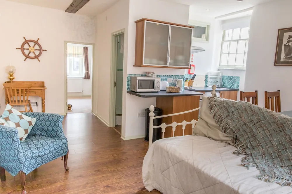 Route 2 Apartments