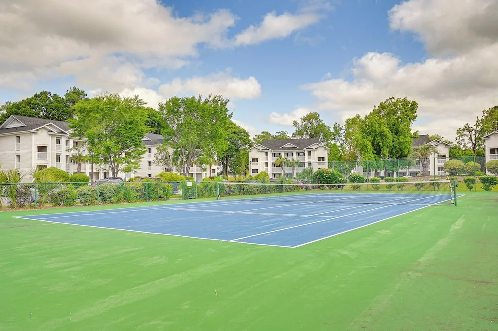 4 Mi to Beach: Golf Getaway at River Oaks Resort!