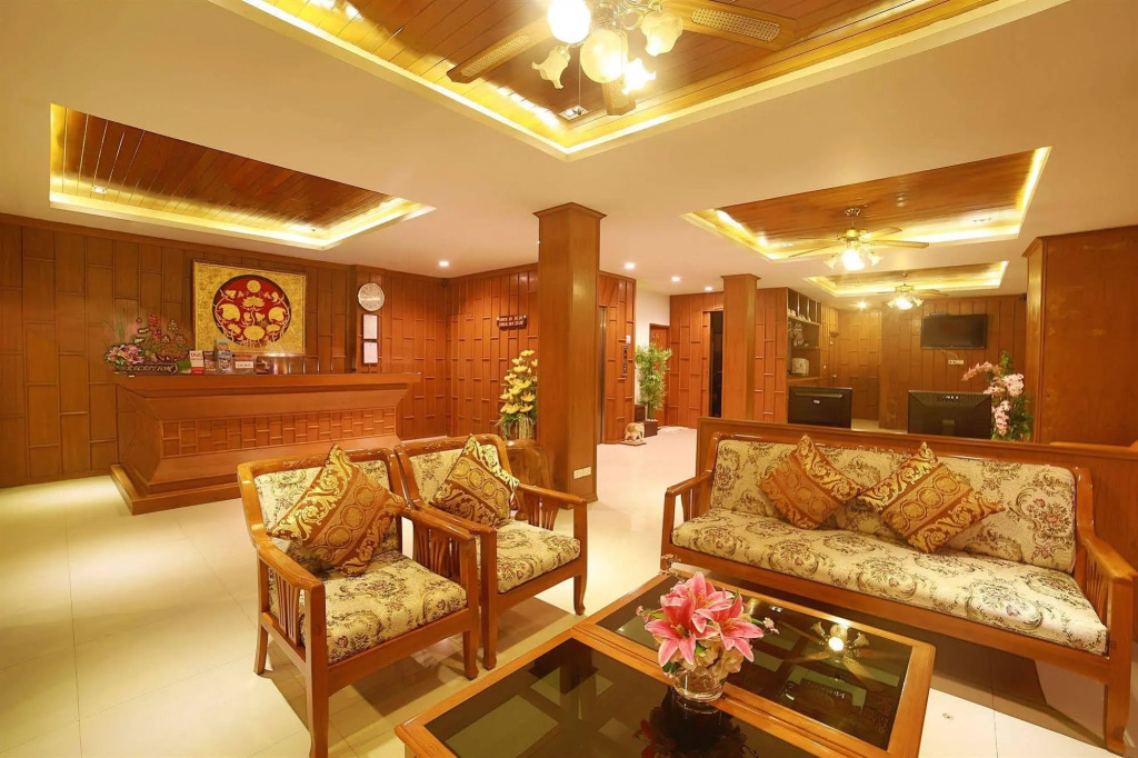 Lotus Hotel Patong