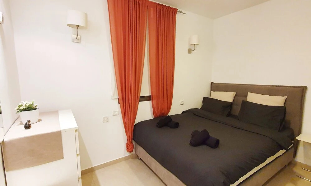 Charming 3 BDR Aptartment Near the Beach TL51