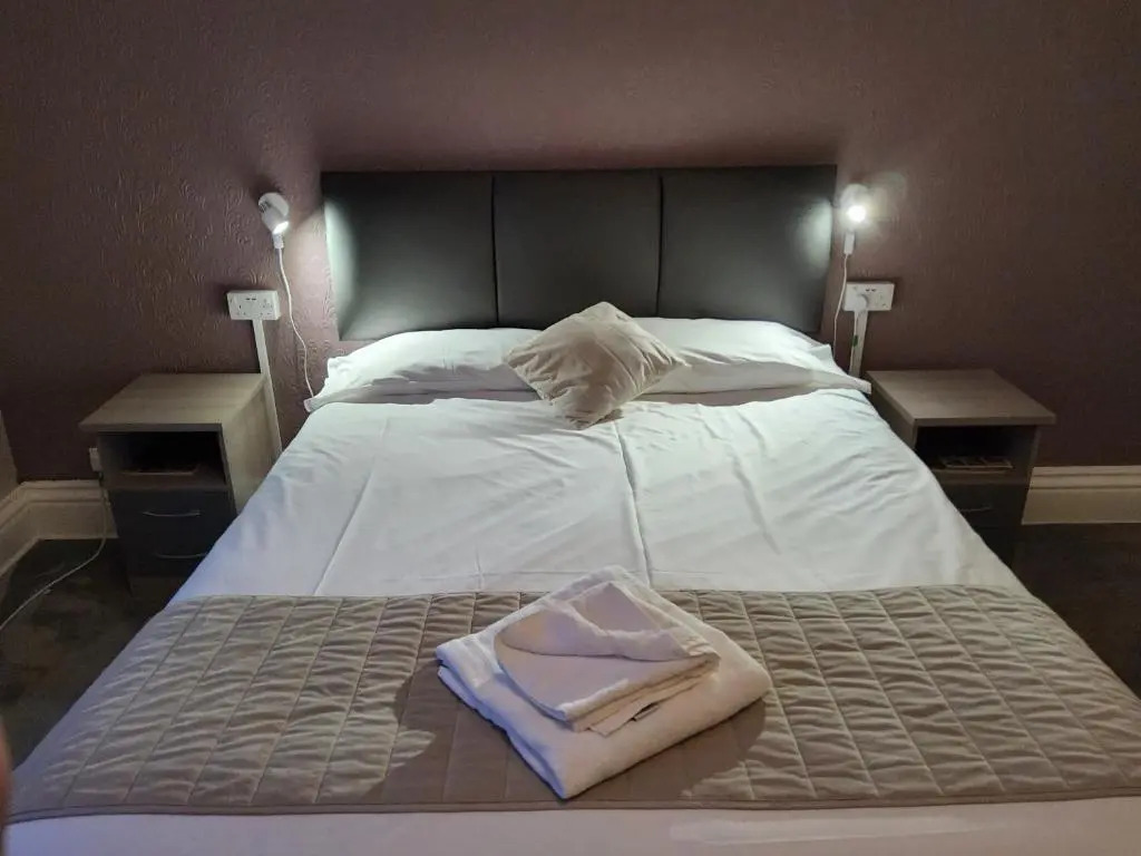 The Avenue Hotel