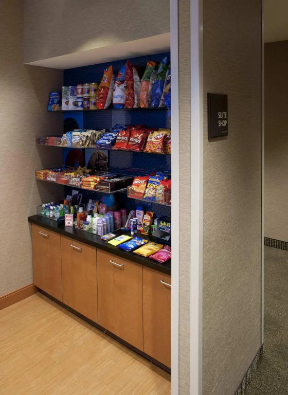 Hampton Inn & Suites St. Louis at Forest Park