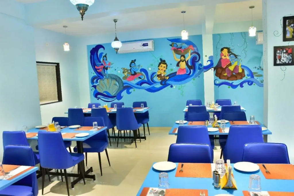 Hotel Amit executive Karad