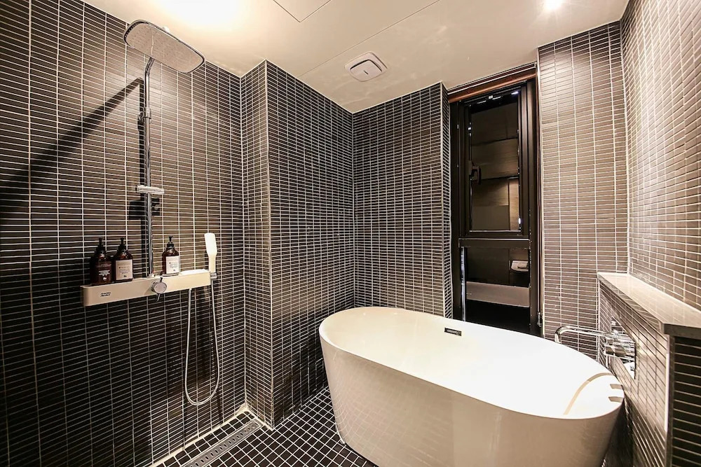 Haeundae The Van Hotel