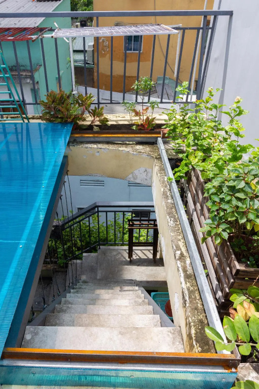 The Nineties Hostel
