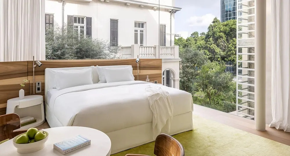 R48 Hotel and Garden