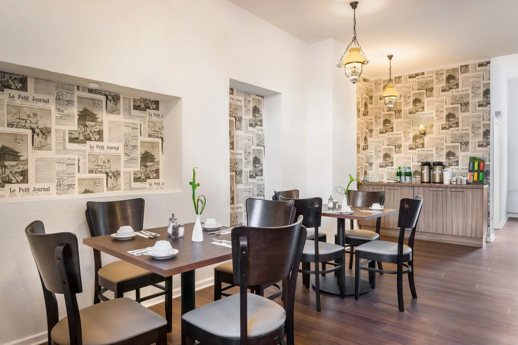 Signature Hotel Astoria