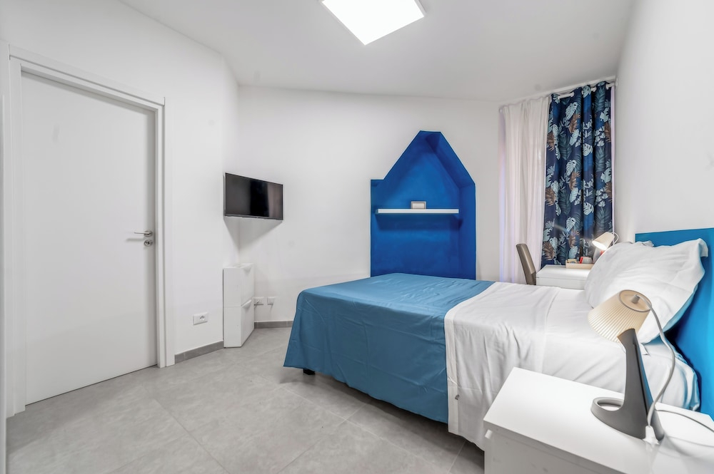 Cozy Enna Rooms - Metro Re di Roma & WiFi