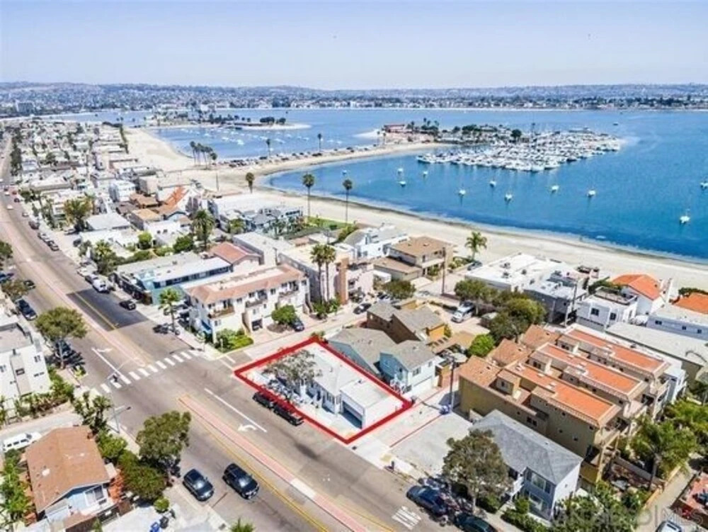 Beach 2 Bay 2 2 Bedroom Home