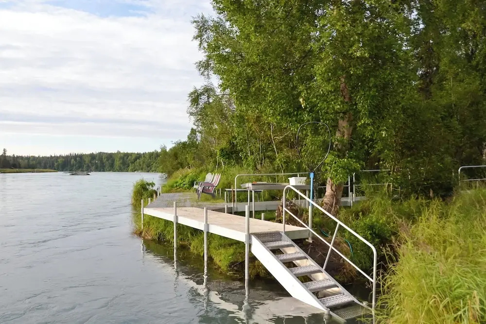 Kenai River Views & Access: Soldotna Apartment!