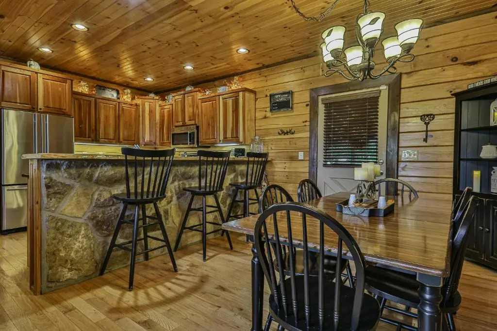 Chateau Relaxeau Breathtaking Spacious Mountain Home on Paved Road