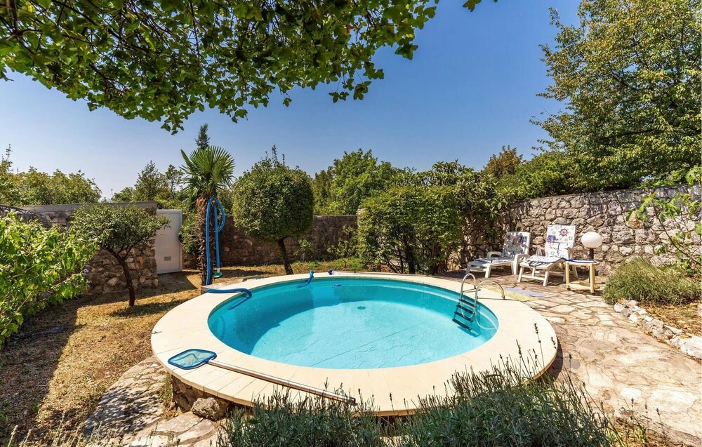 Stunning Apartment in Jadranovo With Outdoor Swimming Pool, Wifi and 2 Bedrooms
