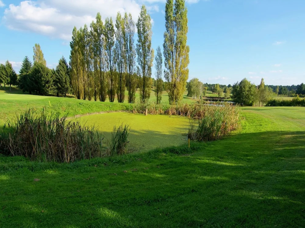 Luxury Villa With Heated Pool Overlooking a Challenging 18-hole Golf Course
