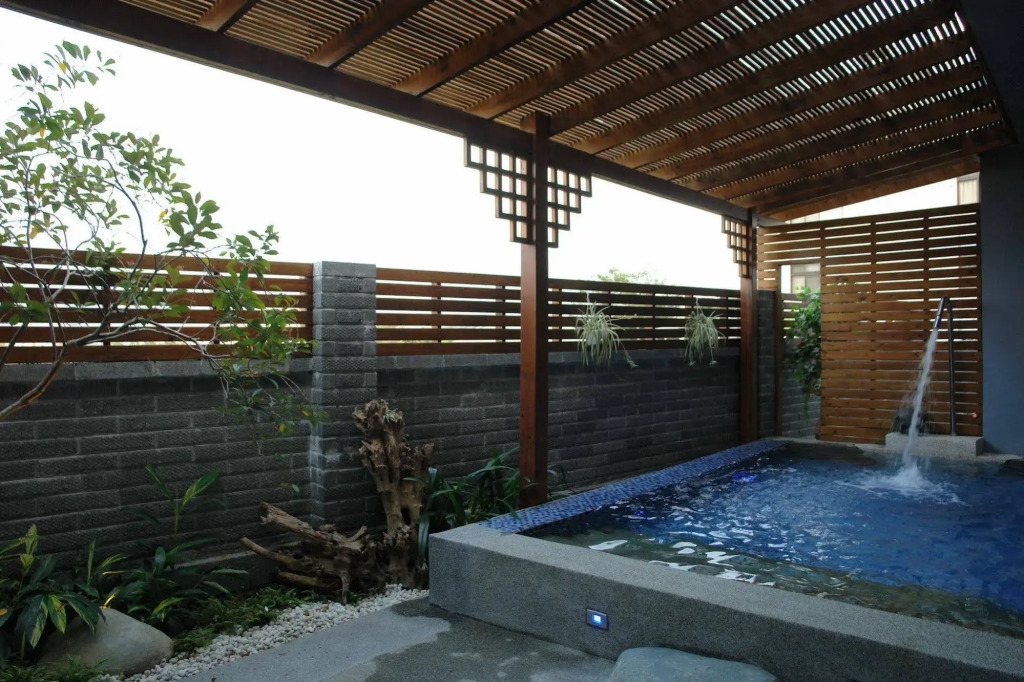 Qin Hai Motel