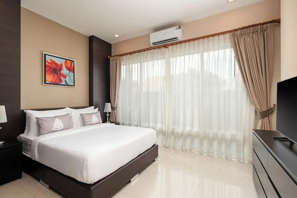 Luxury Pool villa C16 - 4BR 8-10 Persons