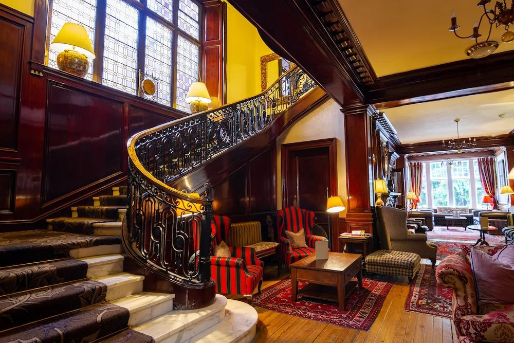 Pine Trees Hotel Pitlochry