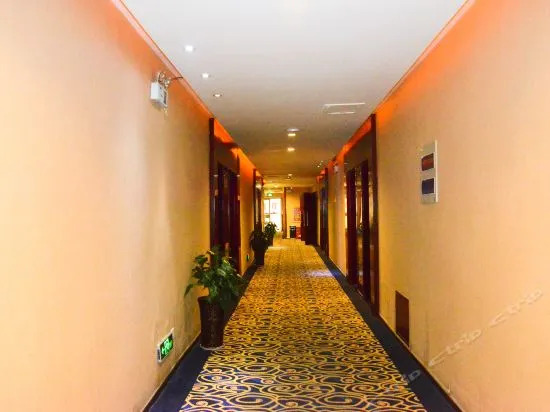 River Business Hotel