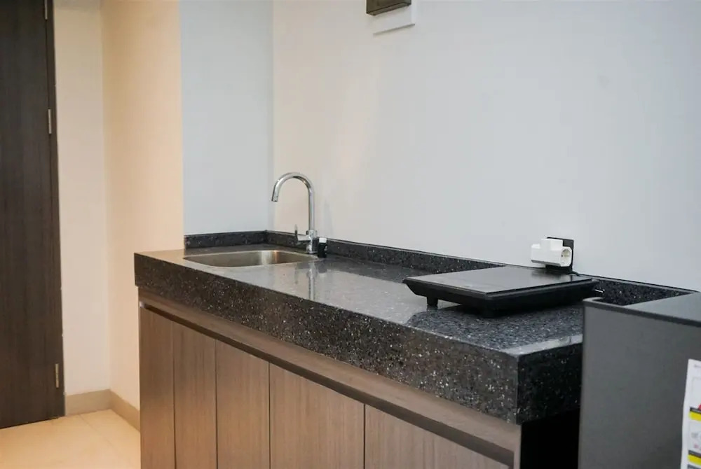 Simply Look Studio Apartment Carstensz Residence