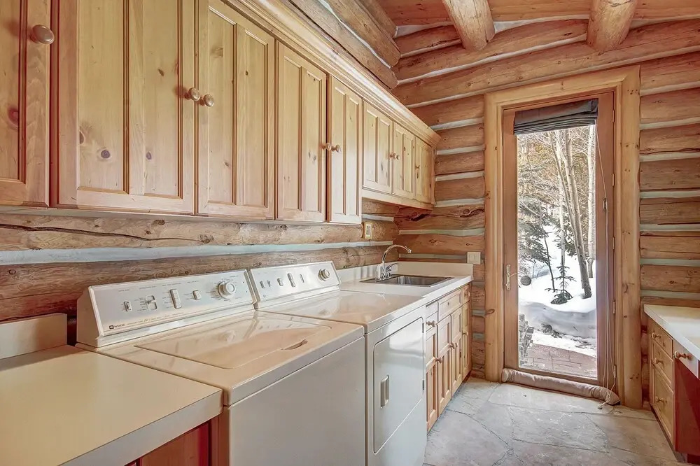44 Arapahoe Trail 4 Bedroom Cabin