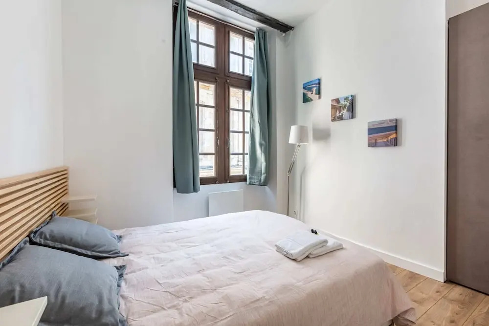 Cosy apartment in historic center by GuestReady