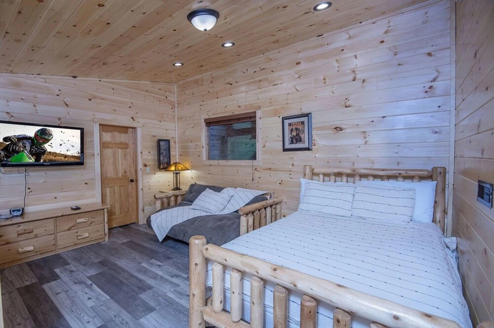 Cub Path Lodge By Heritage Cabin Rentals