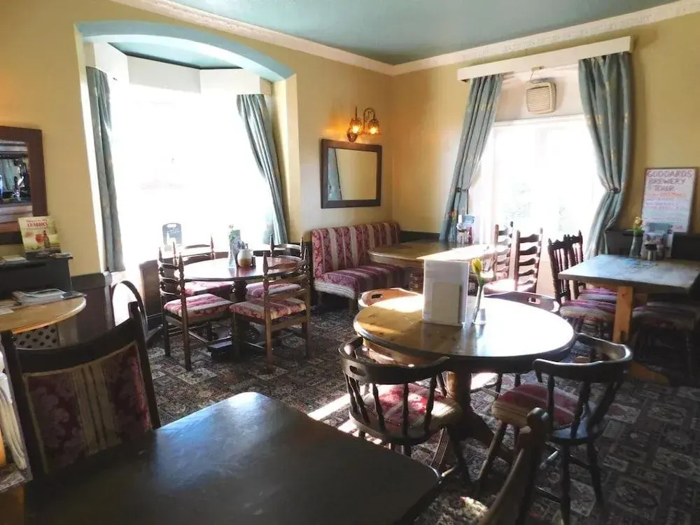 Waverley Inn