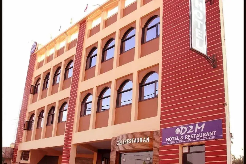 Hotel D2M